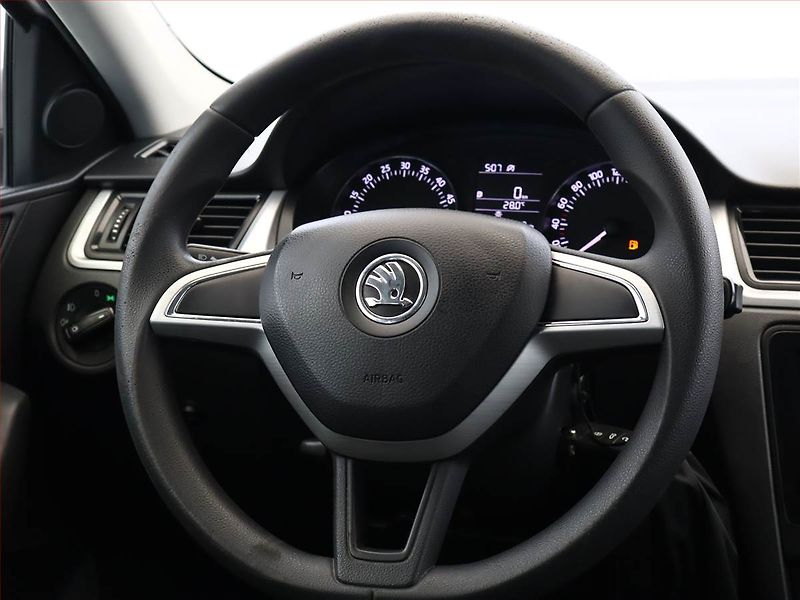 Škoda Rapid (2017) 1.4 TDI, ČR,1.maj - fotka 11 z 13