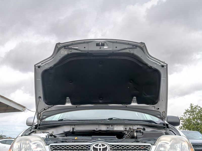 Toyota Corolla (2003) ČR 1.6i 16V 81KW – 2x PNEU - fotka 33 z 36