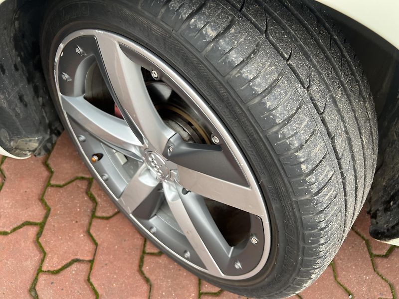 Audi A1 1.2TFSI 63KW,KůŽE,NAVI,2xALU - fotka 39 z 42