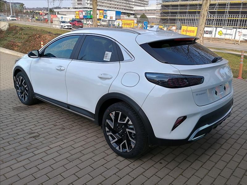 Kia XCeed (2026) 1.6 T-GDi GPF 7DCT STEEL EDITI - fotka 3 z 7