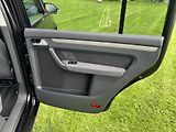 Volkswagen Touran 1.6 MPI 75KW,7MÍST,DIGI,NAVI - náhled 19