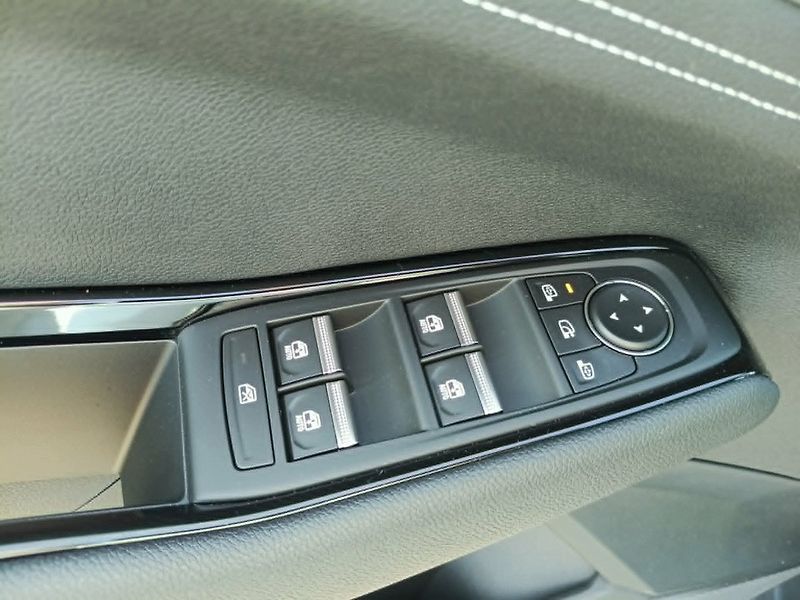 Renault Austral (2026) techno full hybrid E-Tech 200 - fotka 9 z 22
