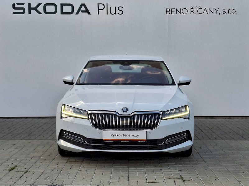 Škoda Superb (2023) Style DSG 1,5TSi 110kW - fotka 4 z 35