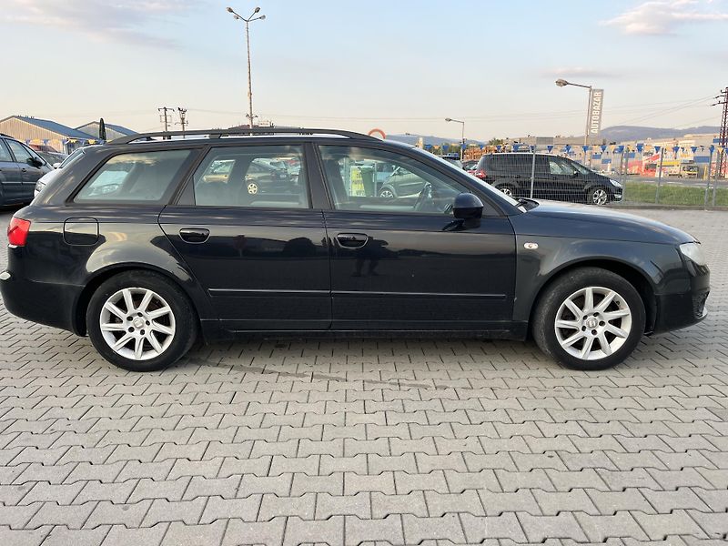 Seat Exeo (2011) 1.8 TSI-118kW - fotka 8 z 14