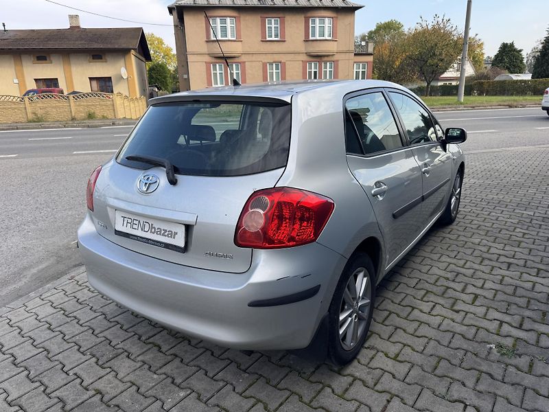 Toyota Auris 1,6VVT-i EXCLUSIVE, ČR - fotka 4 z 13