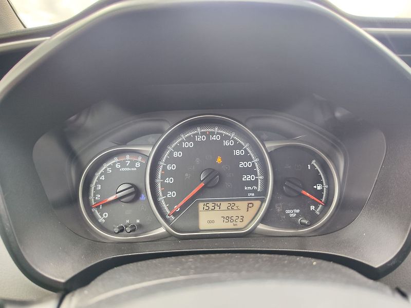 Toyota Yaris 1.33 Dual VVT-i/73kW AT Trend - fotka 14 z 25