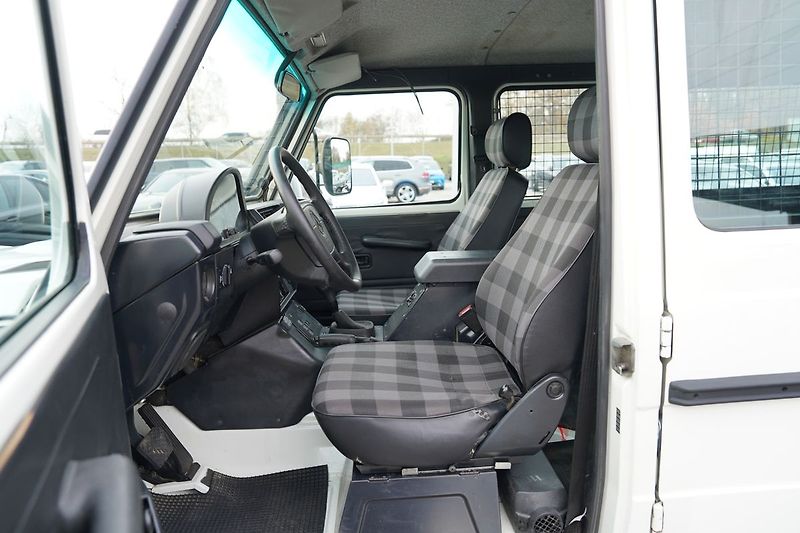 Mercedes-Benz Třídy G G 300 PUR Professional - fotka 12 z 18