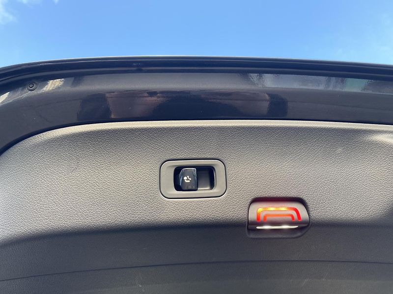 Mercedes-Benz GLC GLC 220d 4M kupé AVANTGARDE - fotka 18 z 27