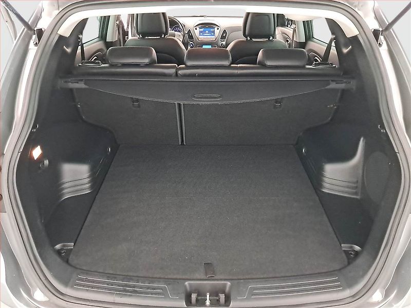 Hyundai ix35 (2013) 1.6 GDI, Navi, Tempomat - fotka 14 z 16
