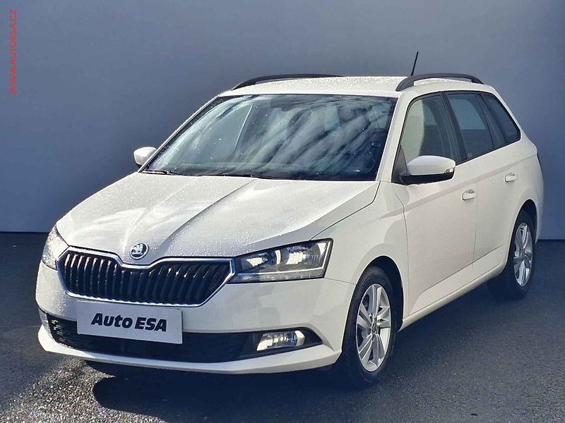 Škoda Fabia (2022) 1.0 TSi, 2.maj,ČR, Ambition - fotka 3 z 16