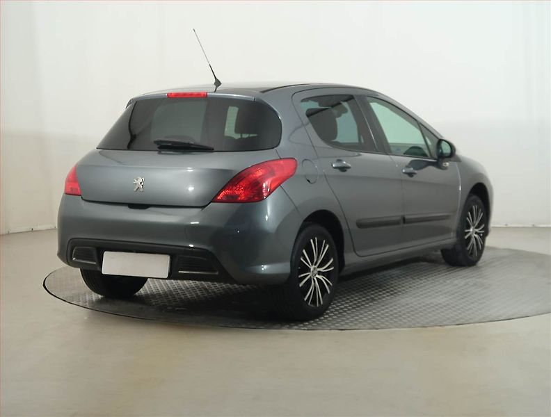 Peugeot 308 (2011) 1.6 HDi, Tempomat - fotka 5 z 13