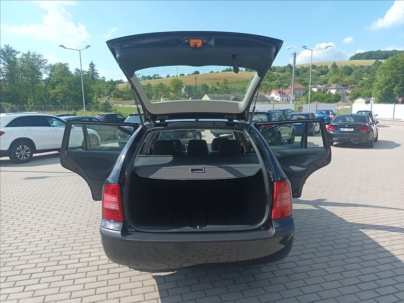 Škoda Octavia 1,6 MPI,75KW,KLIMA,SERVIS,KOLA - fotka 14 z 31