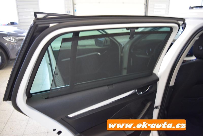 Škoda Octavia 2.0 TDI STYLE PLUS MATRIX DSG  - fotka 34 z 77