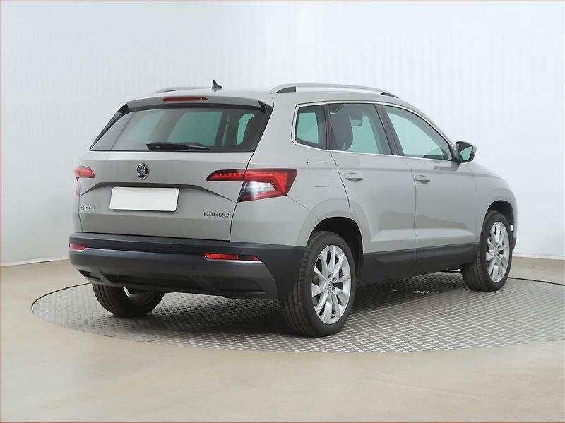 Škoda Karoq (2017) Style 1.5 TSI - fotka 5 z 18