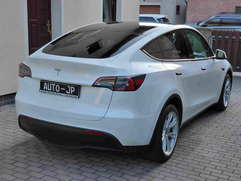Tesla Model Y (2022) AWD Long Range  ACC  LED  NAVI - fotka 3 z 11