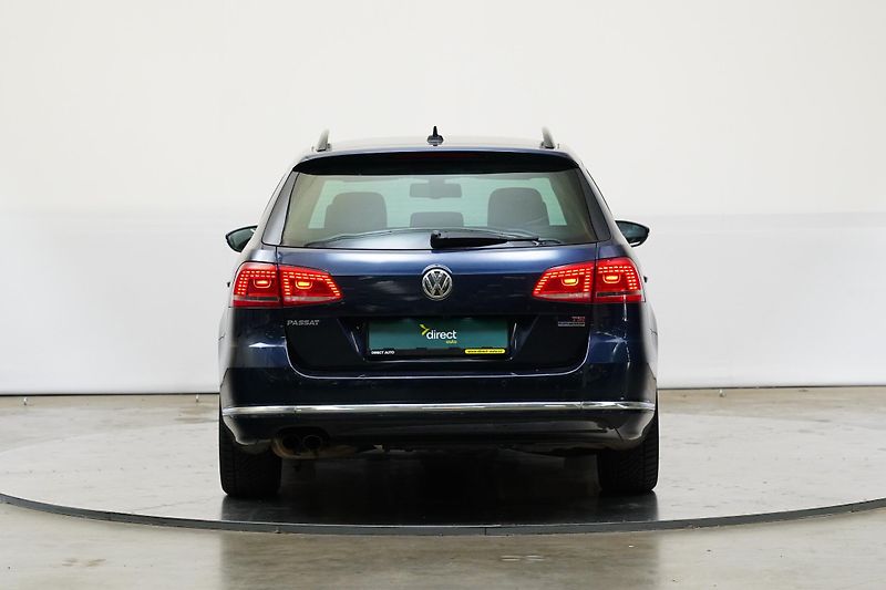 Volkswagen Passat - fotka 6 z 24