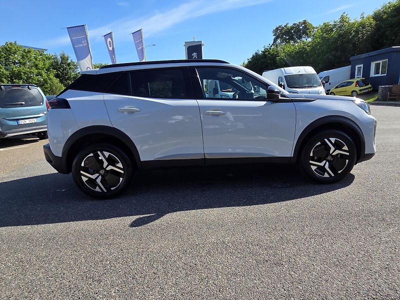 Peugeot 2008 (2025) 1.2 PT 100 ALLURE MAN6 - fotka 6 z 28