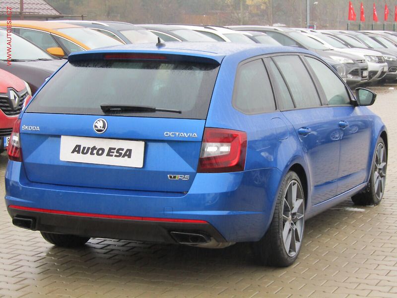 Škoda Octavia (2018) 2.0 TSI, ČR, RS, AT, navi - fotka 6 z 21