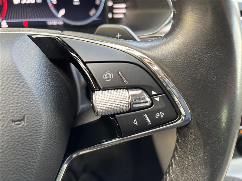 Škoda Superb 2,0 TDI 110kW Style AUT - fotka 24 z 40
