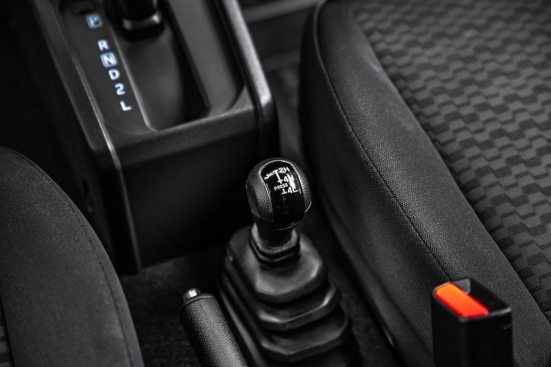 Suzuki Jimny 1,5 ALL GRIP - fotka 18 z 21