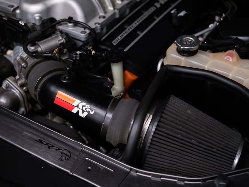 Dodge Challenger SRT HELLCAT 6.2 V8 | 527 kW  - fotka 27 z 56