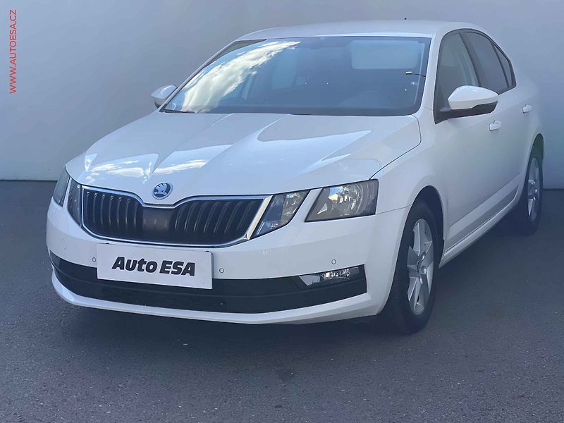 Škoda Octavia (2019) 1.6 TDI, ČR, Ambition Plus - fotka 3 z 18