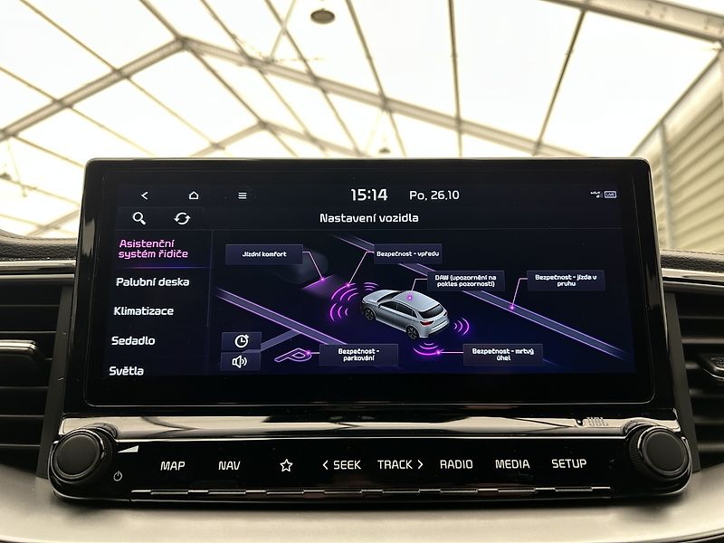 Kia ProCeed 1.5 T-GDi  GT LINE PLUS - fotka 12 z 29