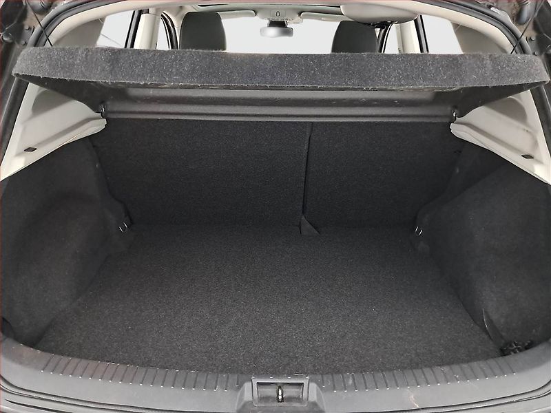 Nissan Qashqai (2011) 2.0 dCi, Navi, Tempomat - fotka 14 z 17