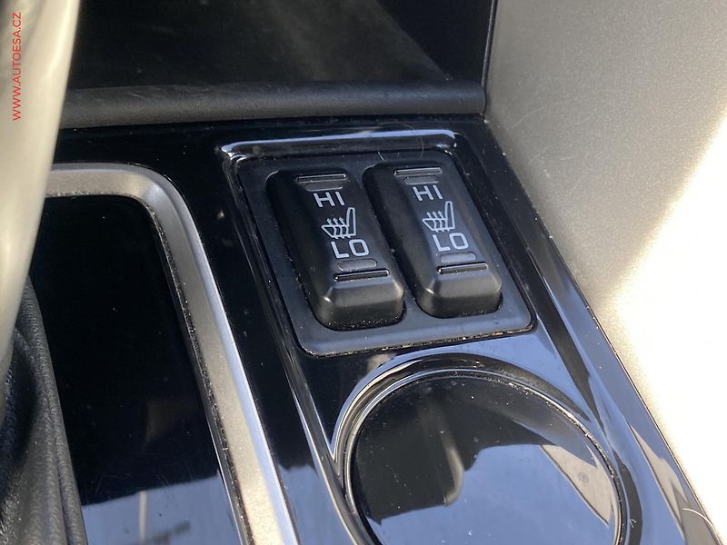 Mitsubishi Eclipse Cross (2019) 1.5 T-MIVEC, AT, kamera - fotka 16 z 21
