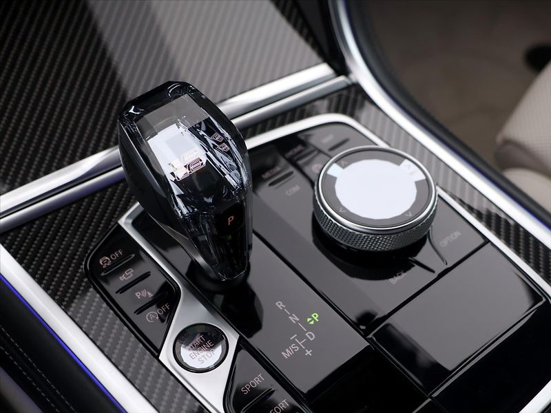 BMW Řada 8 3,0 840i 245kW Gran Coupe DPH - fotka 36 z 49
