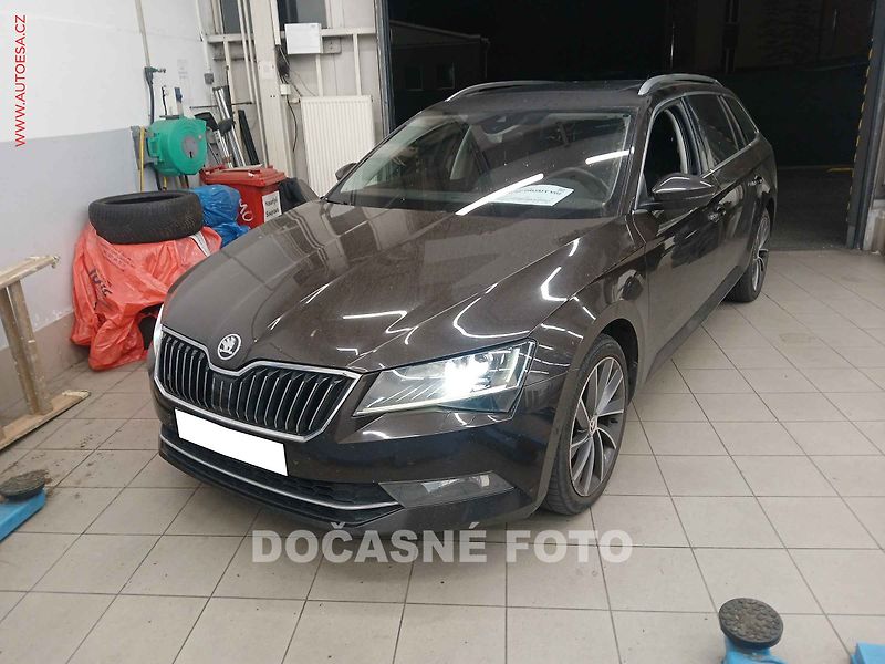 Škoda Superb (2016) 2.0 TDI, 2.maj, Style, AT - fotka 1 z 3