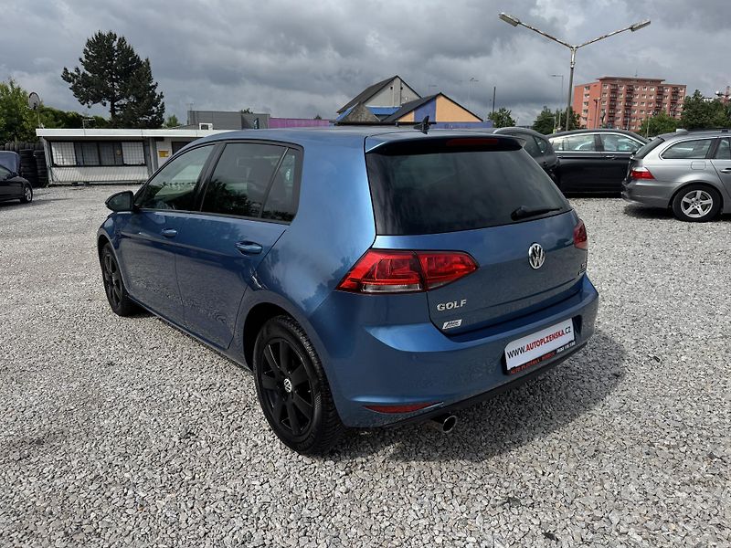 Volkswagen Golf (2015) 1.6TDi,DSG,rezervace - fotka 6 z 49