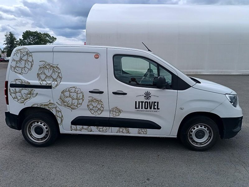 Opel Combo 1.2T - fotka 7 z 31
