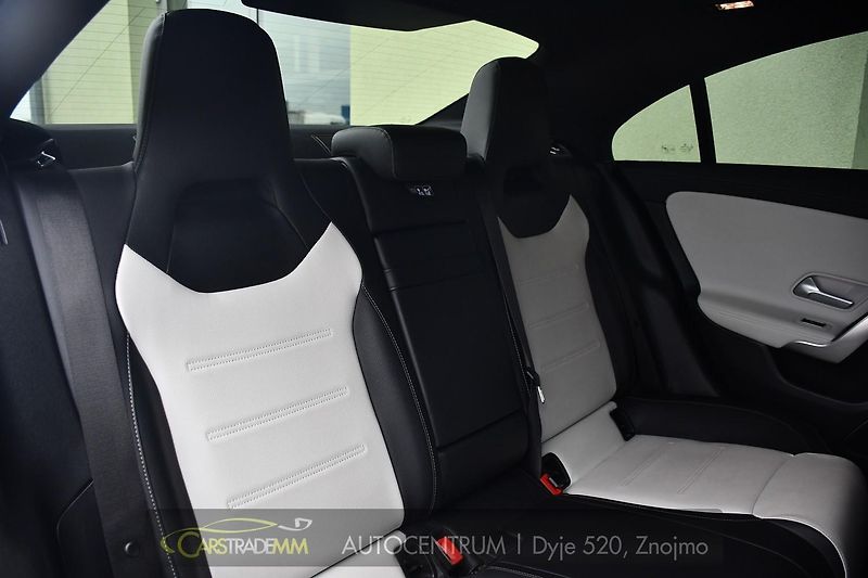 Mercedes-Benz CLA AMG 35 KESSY PANO 4MATIC - fotka 19 z 58