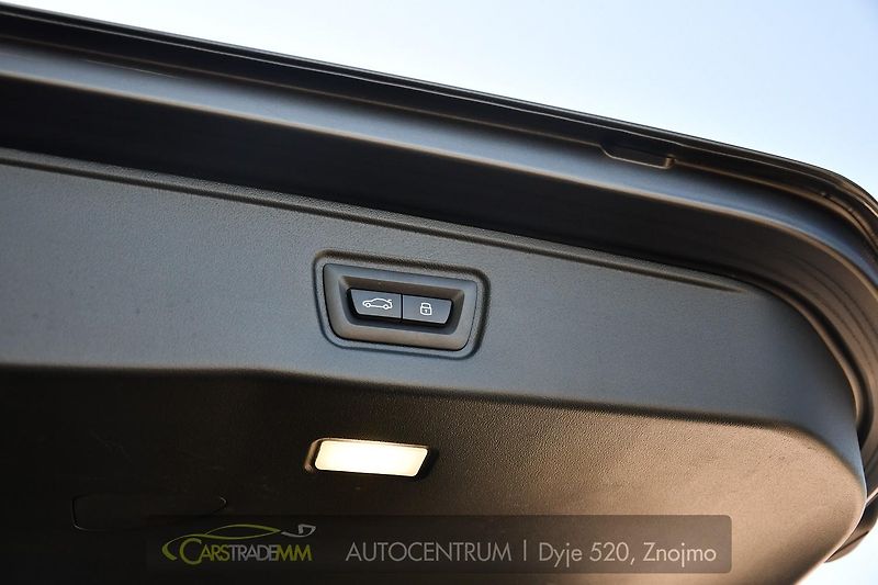 BMW Řada 5 520d xDrive MSPORT 3LZÁRUKA ČR - fotka 51 z 59