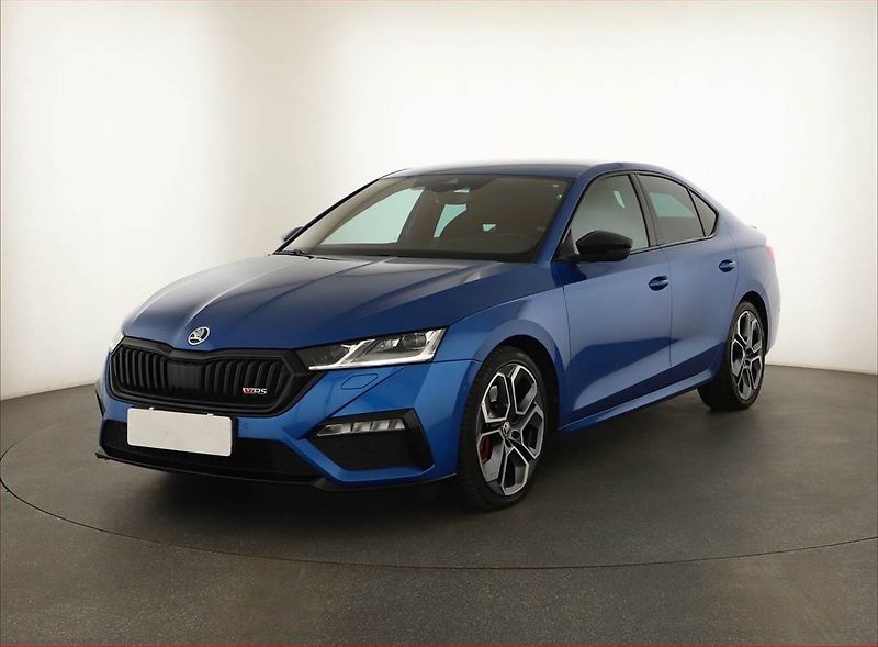 Škoda Octavia (2022) RS 2.0 TSI - fotka 2 z 16