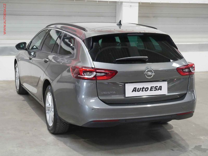 Opel Insignia (2019) 2.0 CDTI, 1.maj, AC, navi - fotka 4 z 19