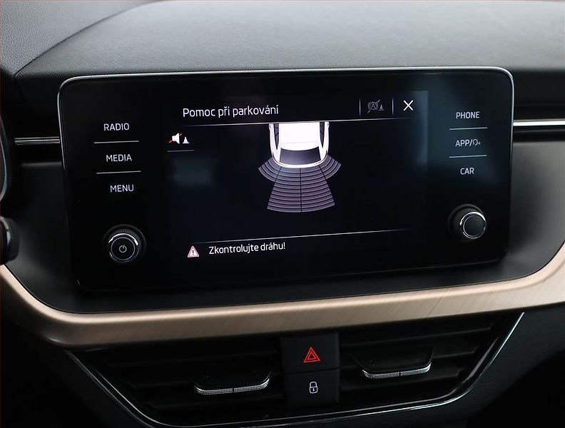 Škoda Scala (2023) Style 1.0 TSI, Serv.kniha - fotka 16 z 21