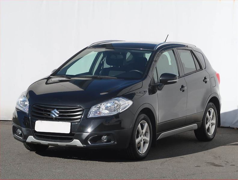 Suzuki SX4 S-Cross (2016) 1.6 VVT, 4X4, Serv.kniha - fotka 2 z 19