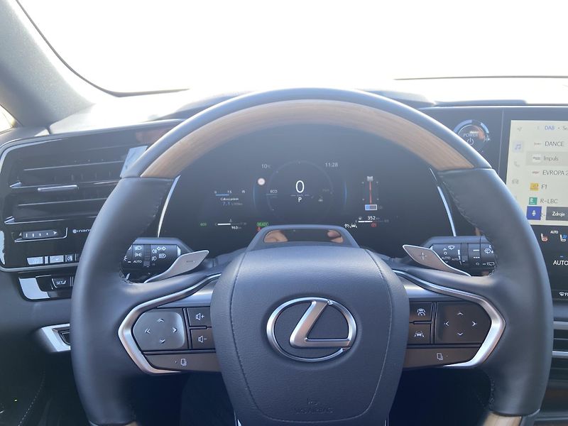 Lexus RX 350h 2.5 HSD e-CVT AWD Luxury - fotka 16 z 23