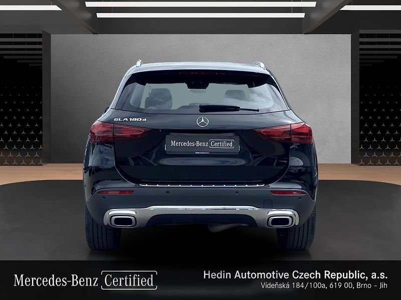 Mercedes-Benz GLA 180 d Progressive Advanced - fotka 4 z 27