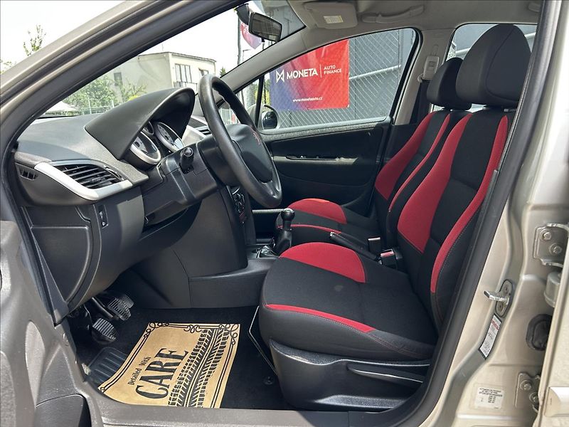 Peugeot 207 1,4 i  Klima,ISOFIX,CentrálDO - fotka 11 z 42
