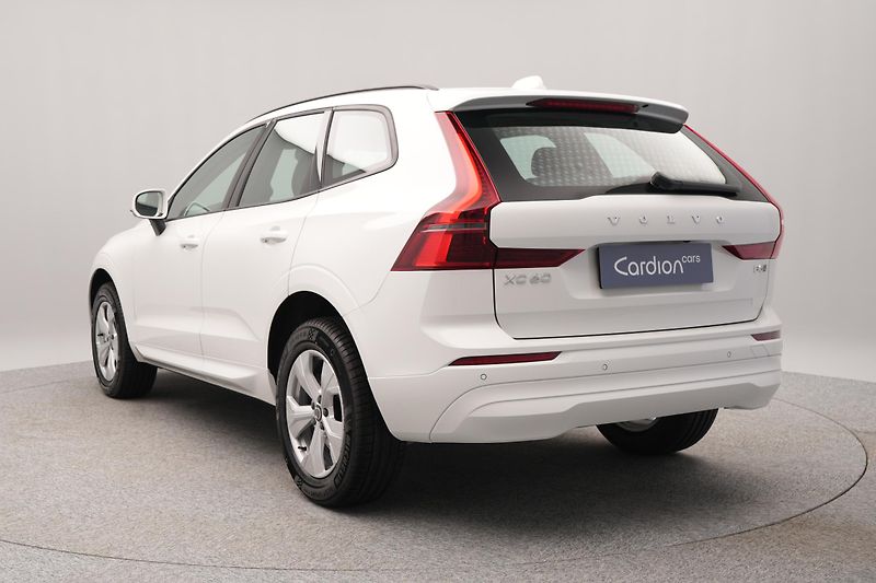 Volvo XC60 (2026)  B5 AWD AUT ESSENTIAL - fotka 10 z 20