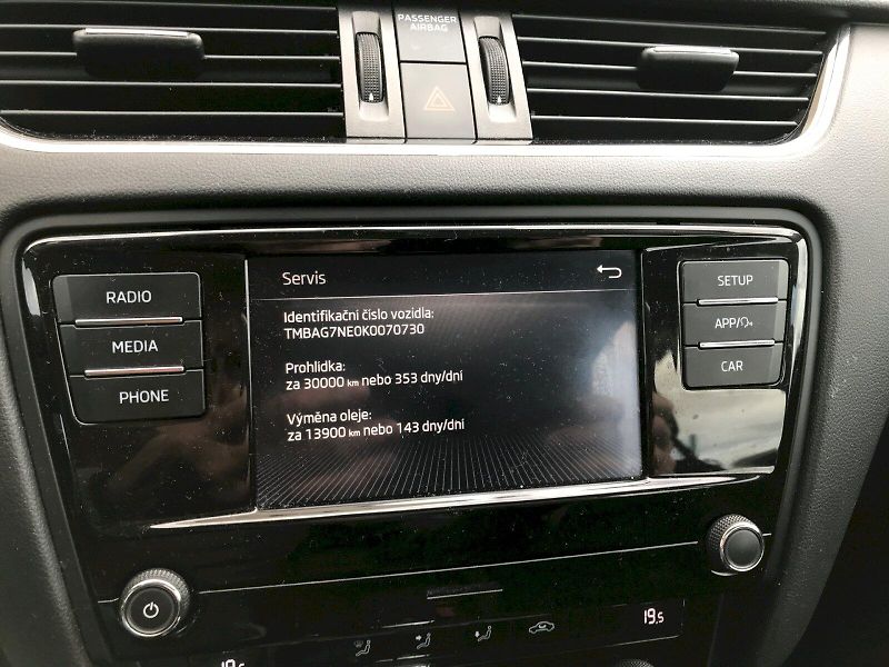 Škoda Octavia (2018) AMB TD 85/1.6 A7F - fotka 13 z 25