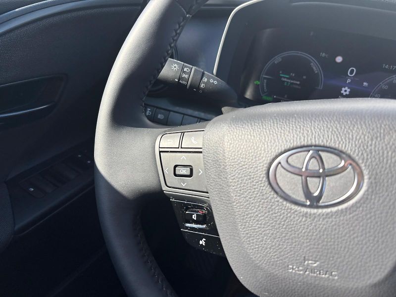 Toyota C-HR 2,0 HEV e-CVT Style - fotka 16 z 27