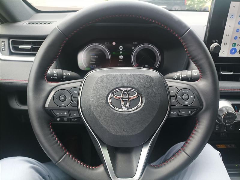 Toyota RAV4 2,5 PHEV Selection - fotka 12 z 18