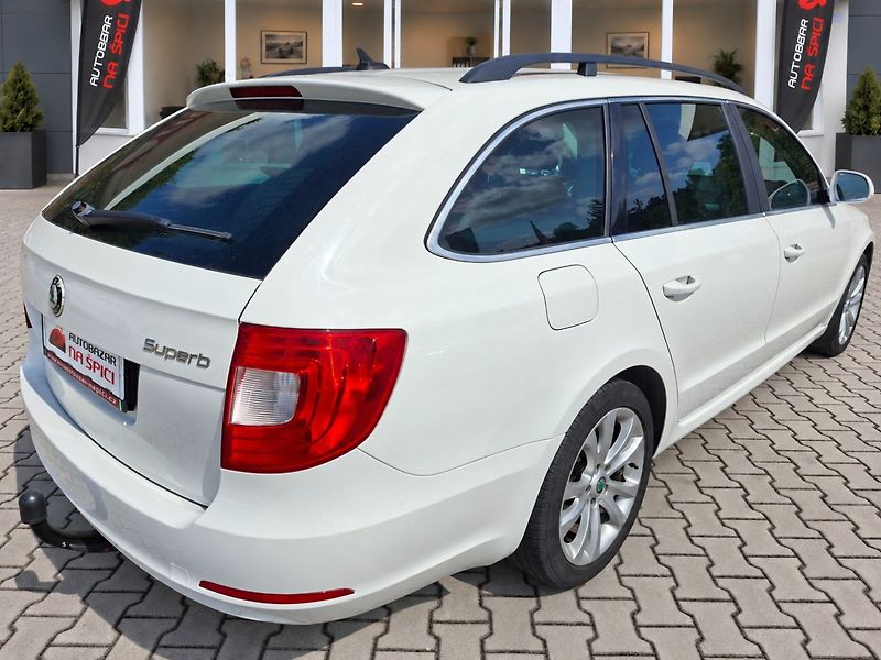 Škoda Superb (2012) 2.0TDI 125kW 6MAN 4X4 - fotka 8 z 27