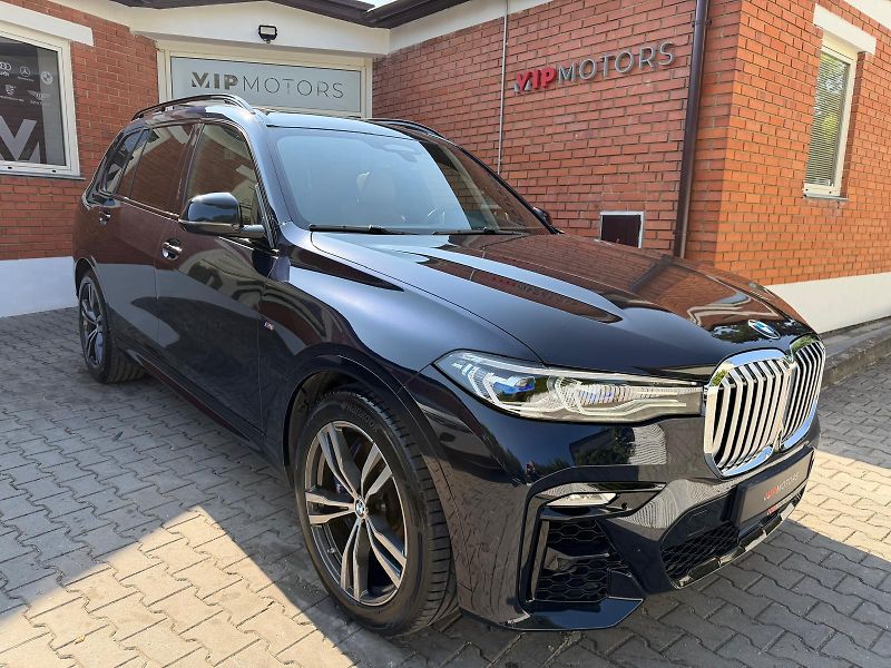 BMW X7 40xD-INDIVID-MASÁŽE-R21-B&W-ČR - fotka 10 z 40
