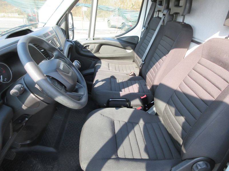 Iveco Daily 35C16, 2.3, HČ, 8 palet - fotka 11 z 16