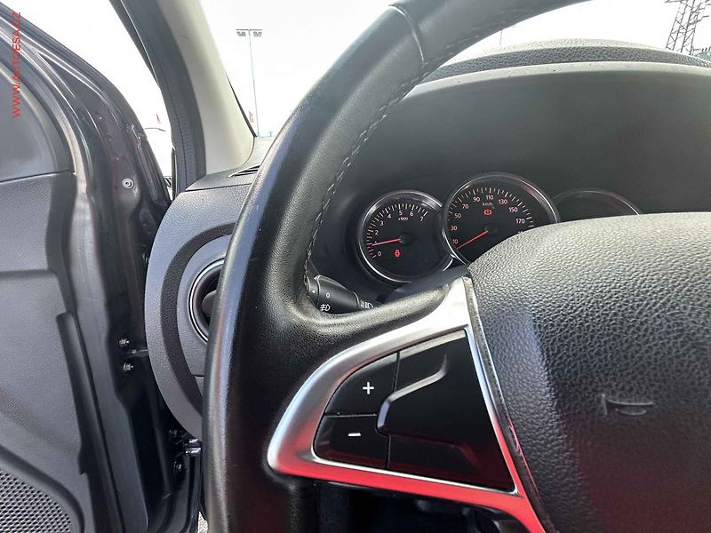 Dacia Lodgy (2021) 1.5DCi, 1.maj,ČR, Navi, AC - fotka 18 z 19